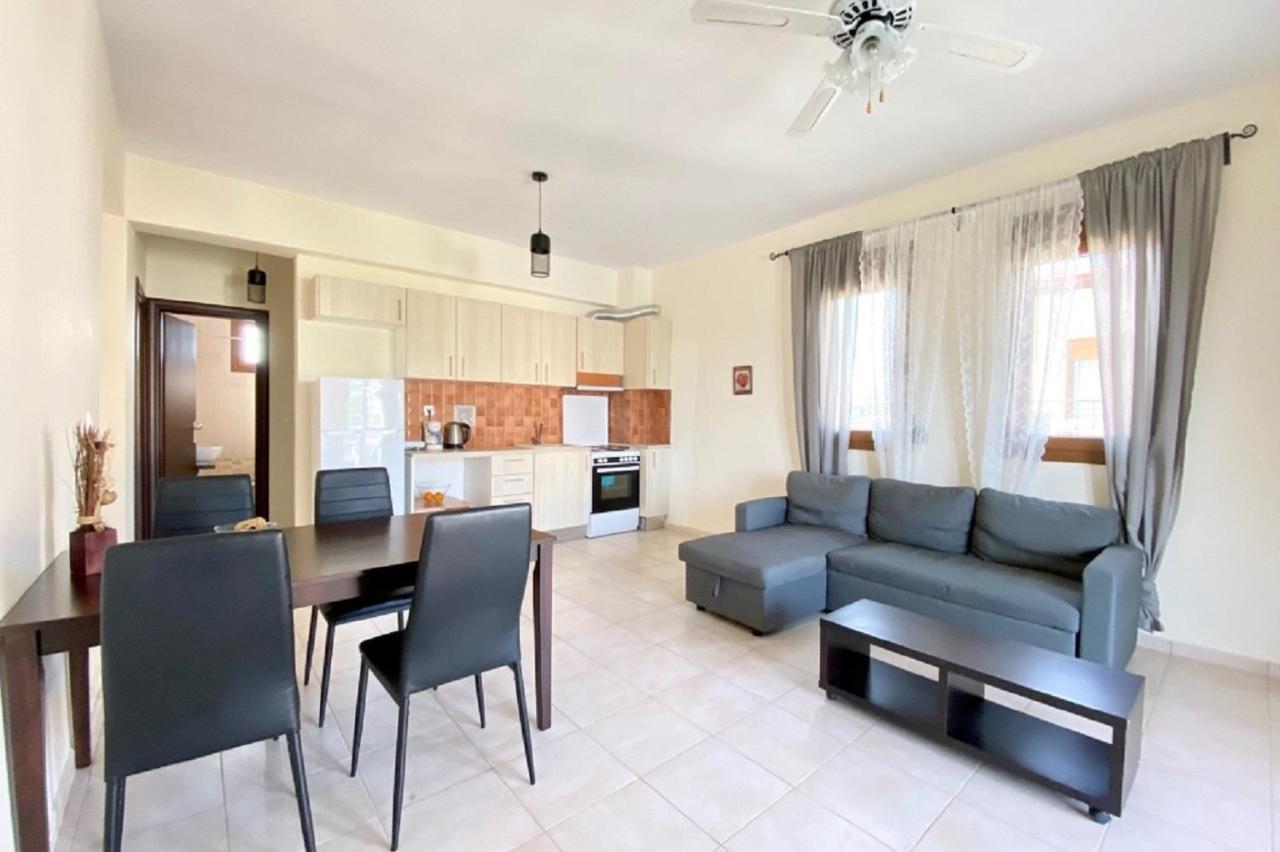 Vladi Guest House Gerakini Sithonia Extérieur photo